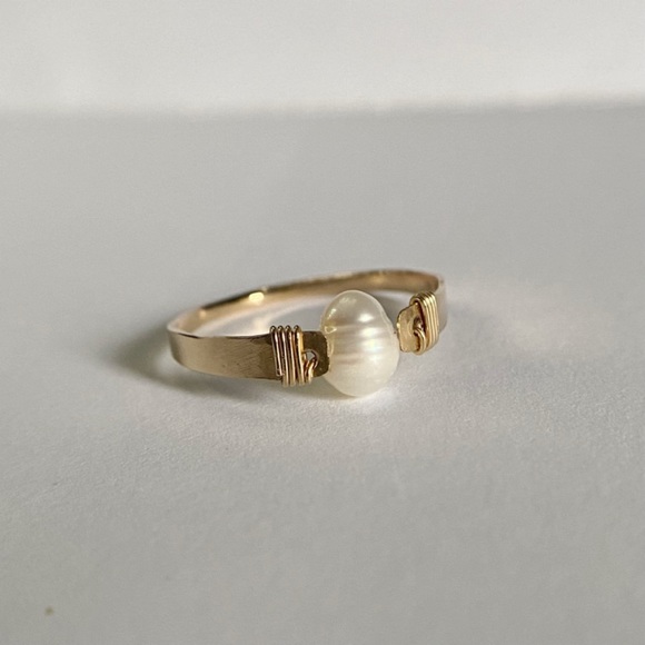 14k Gold filled pearl ring handmade - Picture 2 of 8